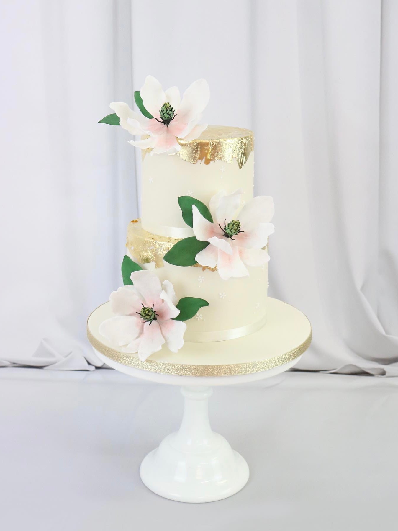 Magnolia Sponge Cake | Cakecrumbs