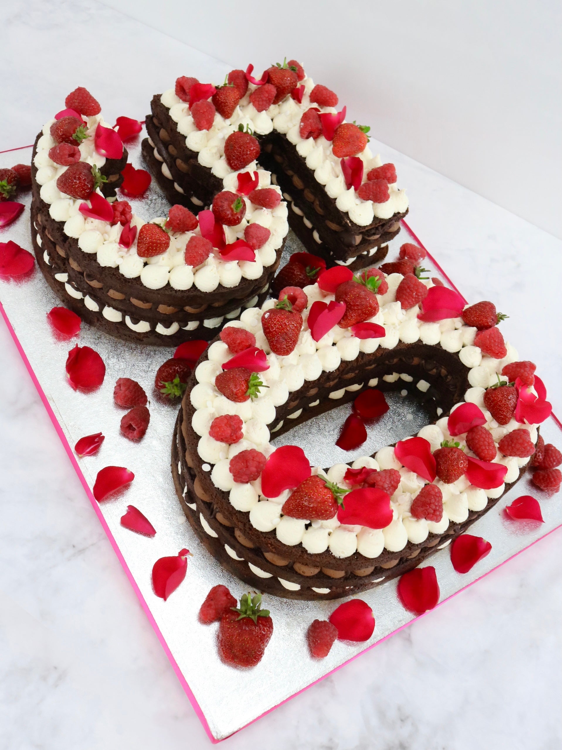 Surprise Cake Box - Order Online with FlavoursGuru