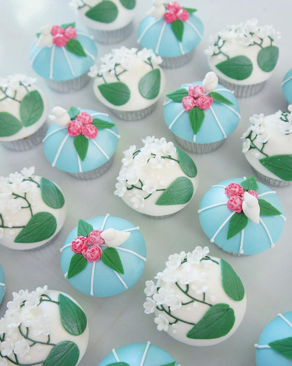 Lily of the valley cupcakes - Tuck Box Cakes