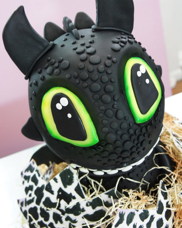 Toothless - How To Train Your Dragon - Cake - Tuck Box Cakes