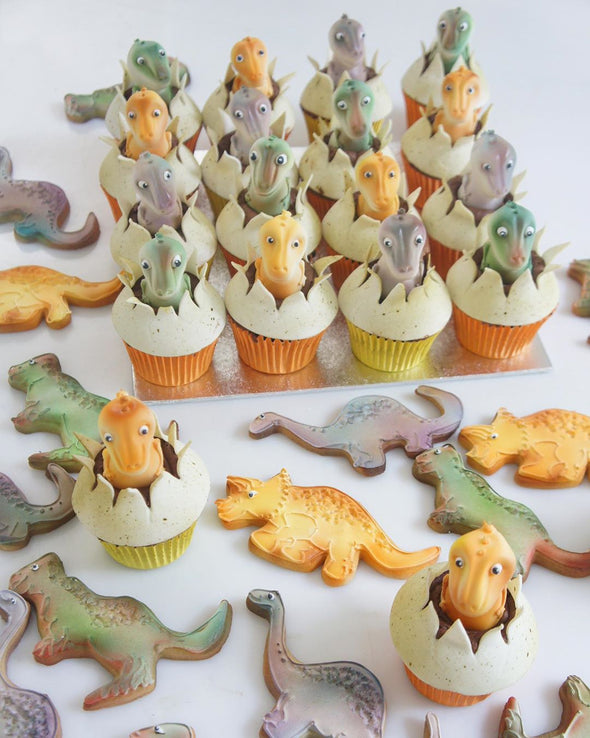 Hatching dinosaur cupcakes - Tuck Box Cakes