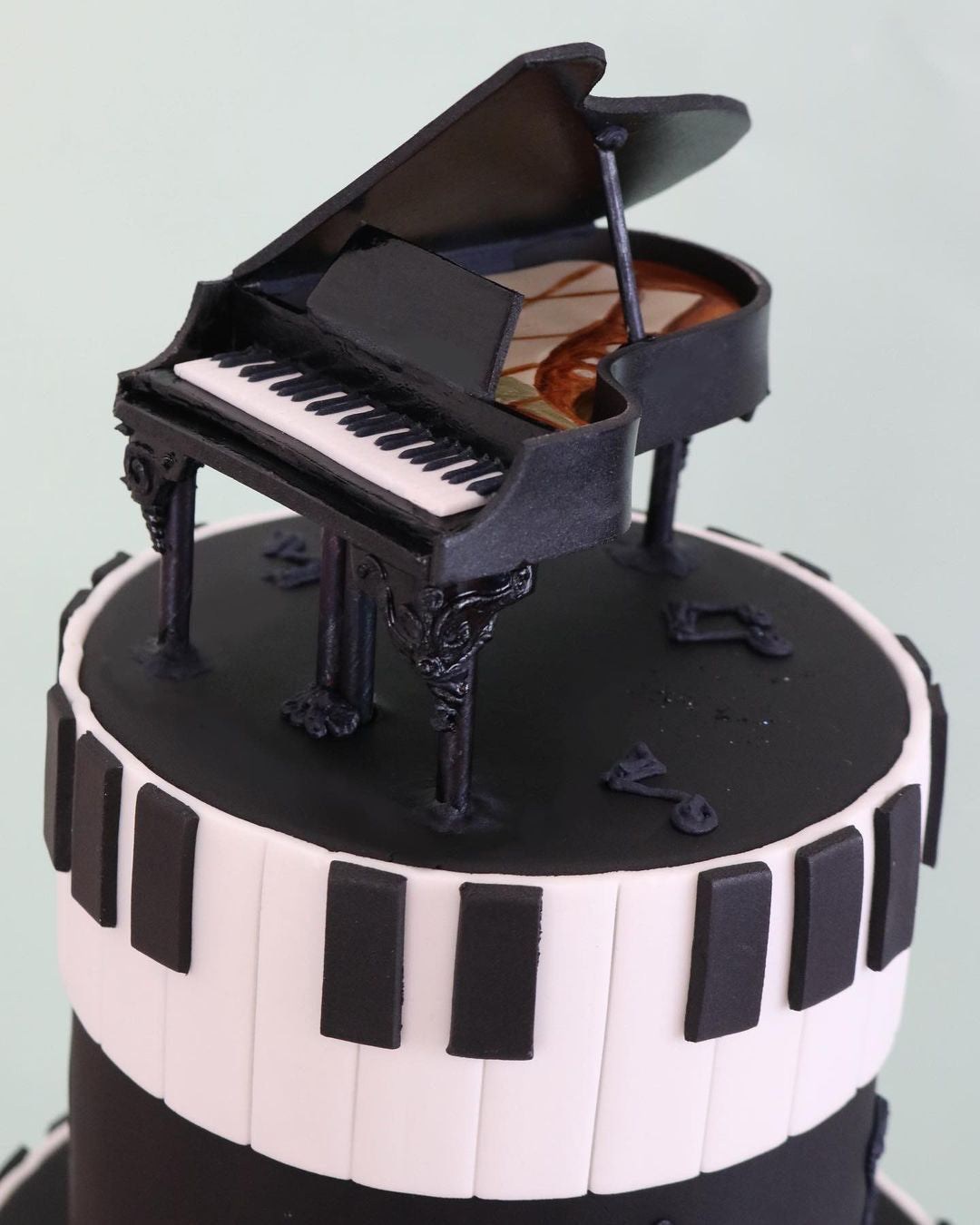 Piano Cake – Tuck Box Cakes