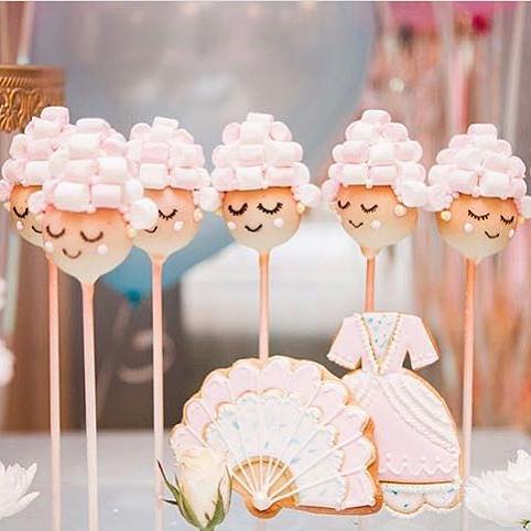 Marie Antoinette Cookies And Cake Pops - Tuck Box Cakes