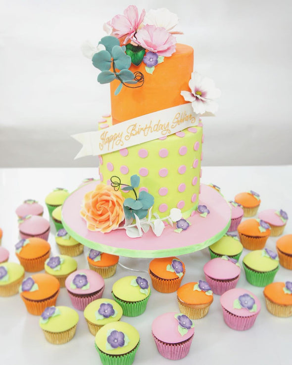 Bold and beautiful flower cake - Tuck Box Cakes