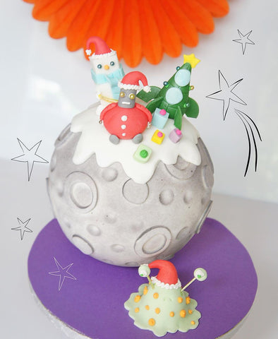 Christmas In Space - Tuck Box Cakes