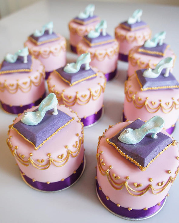 Glass slipper cakes - Tuck Box Cakes