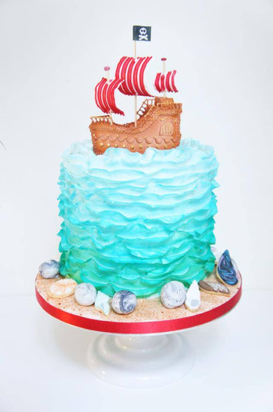 Pirate ship on the waves - Tuck Box Cakes