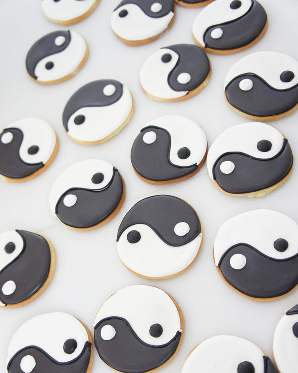 Yin Yang Cookies - Tuck Box Cakes